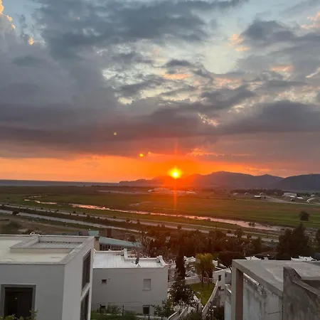 Ideal Konumda Huzur Dolu Ev Dalaman